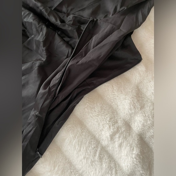 Banana Republic One-Shoulder Satin Knee-Length Dress - Picture 2 of 6